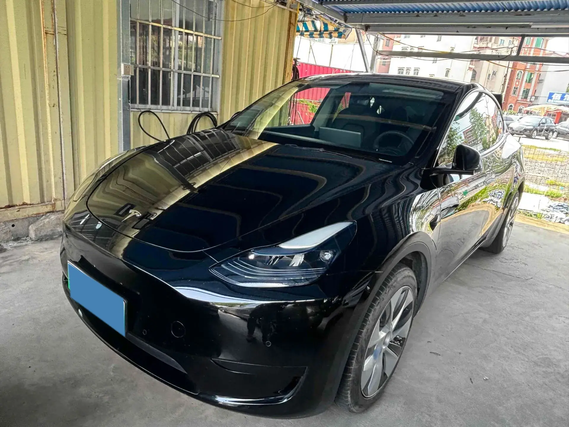 2022 TESLA MODEL view 1