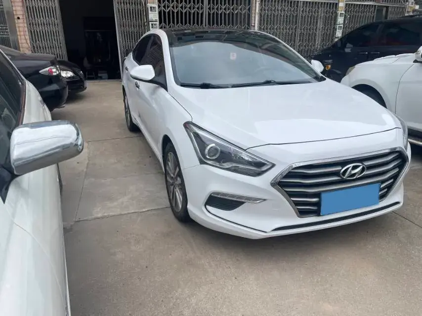 2017 HYUNDAI MISTRA thumbnail 2