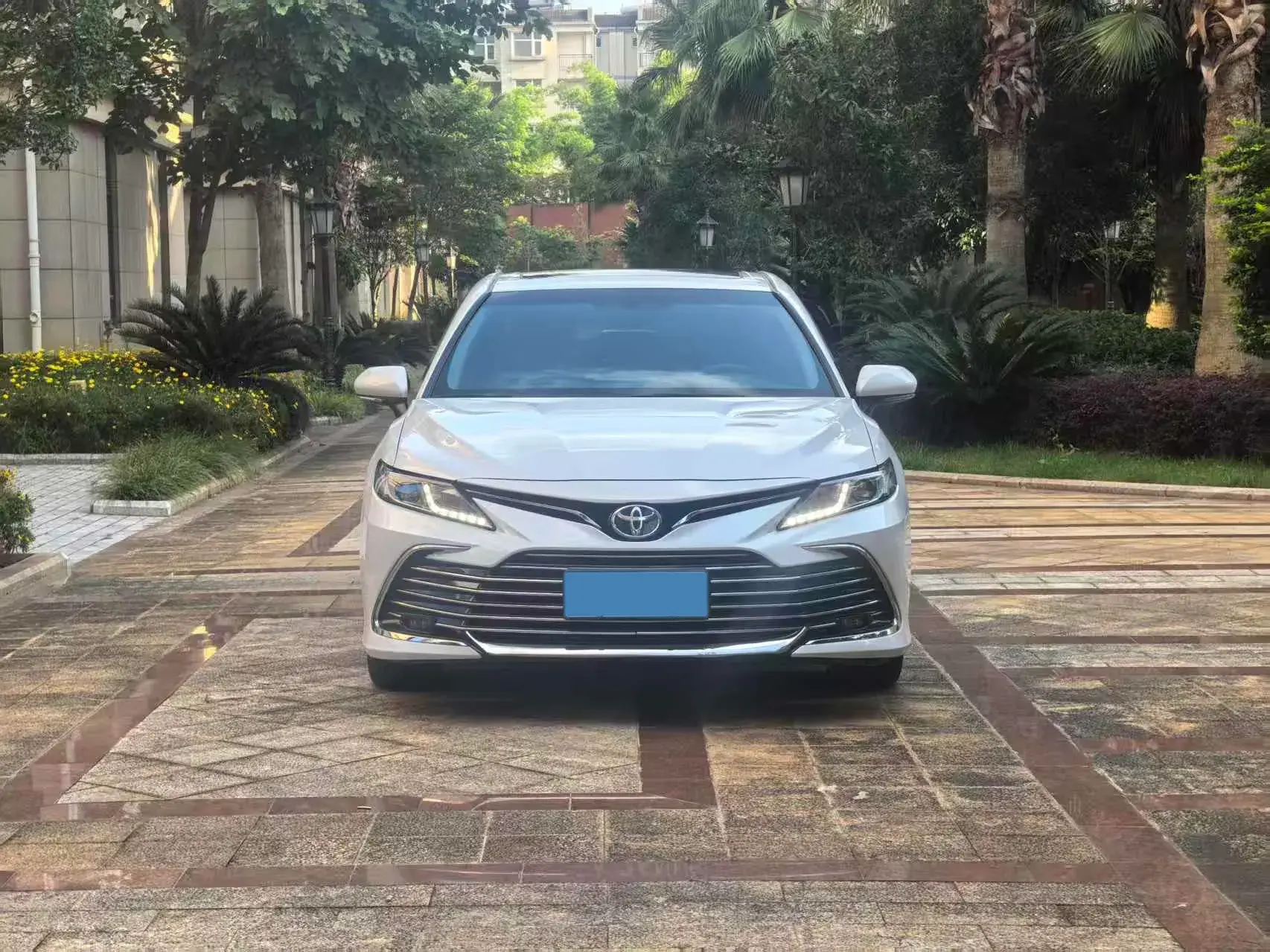 2023 TOYOTA CAMRY thumbnail 2