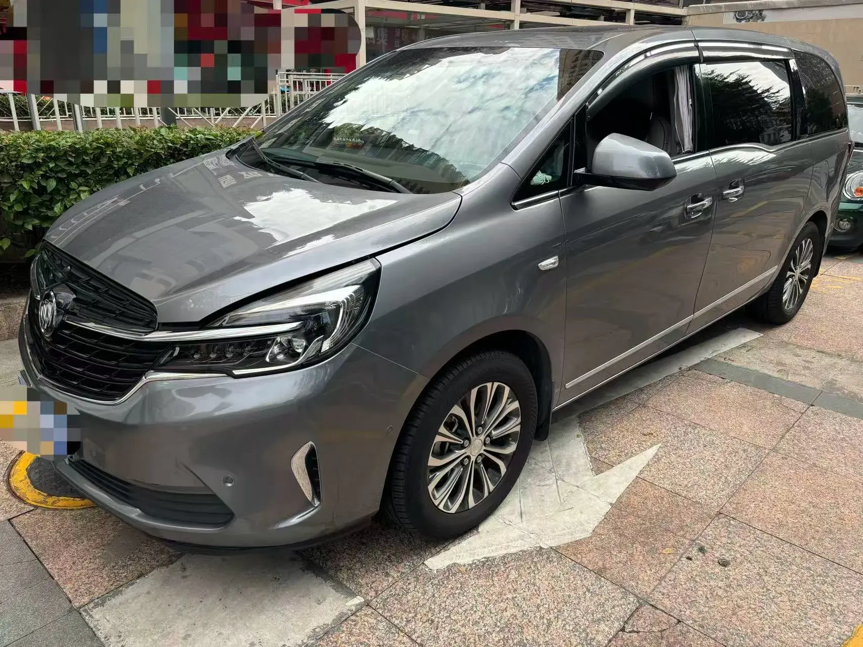 2021 BUICK GL8 view 1