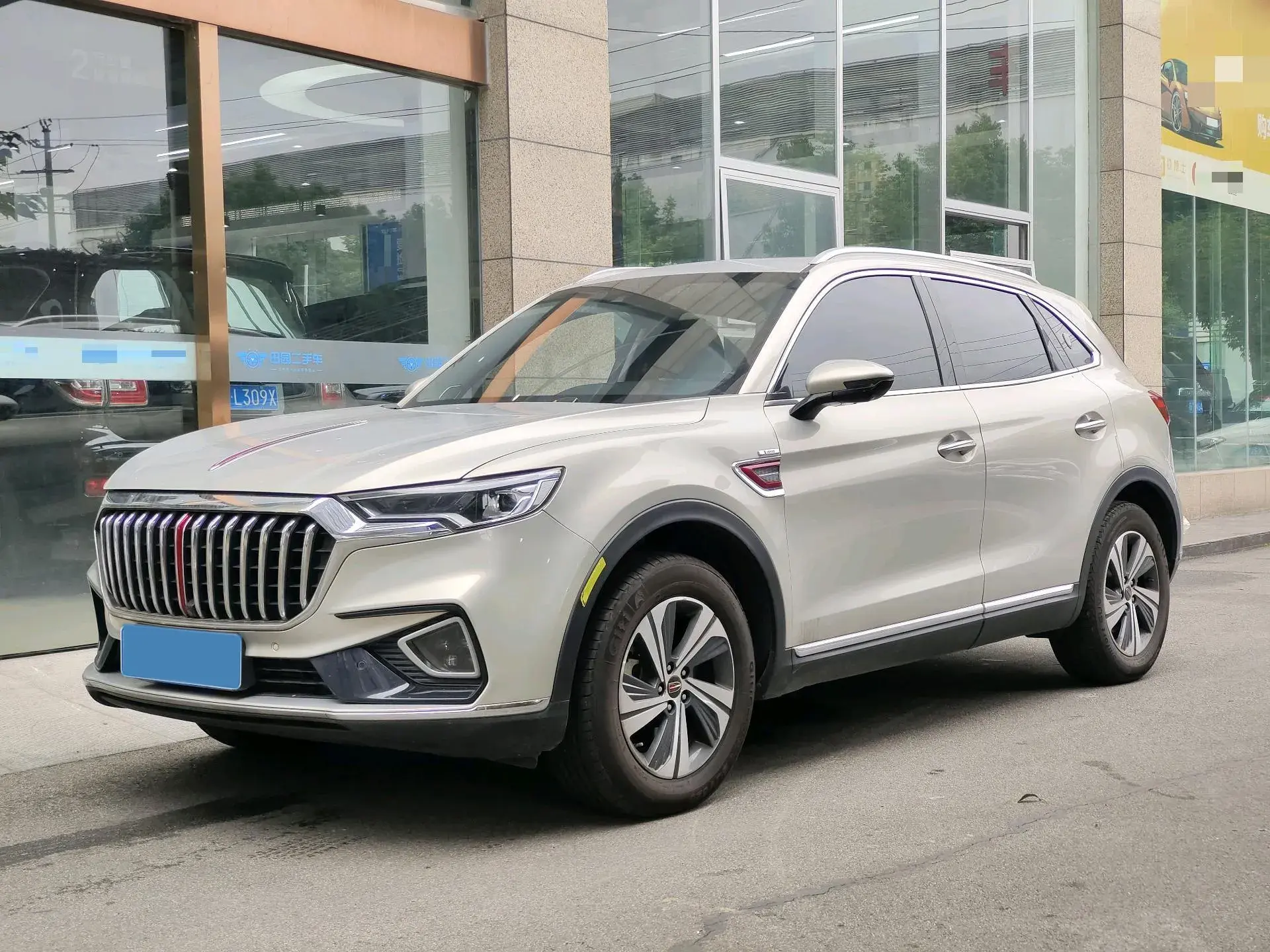 2019 HONGQI HS5 view 1