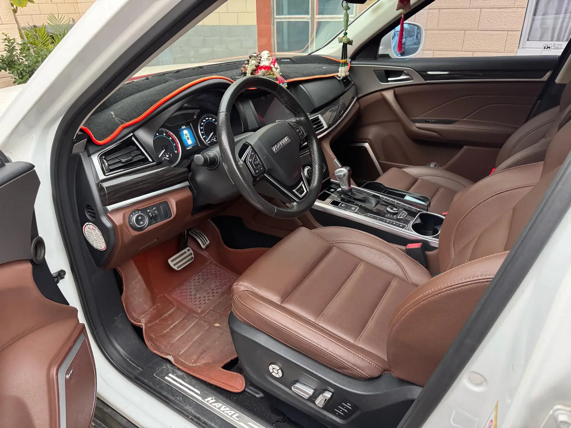 2017 HAVAL H7 thumbnail 3