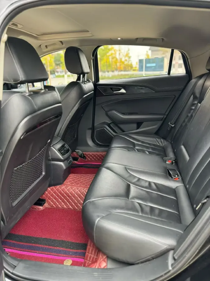 2019 HongQi H5 1.8T 180HP L4 6AT,autocango,china used car exporter,china ev exporter,chinese used car exporter,chinese used ev exporter