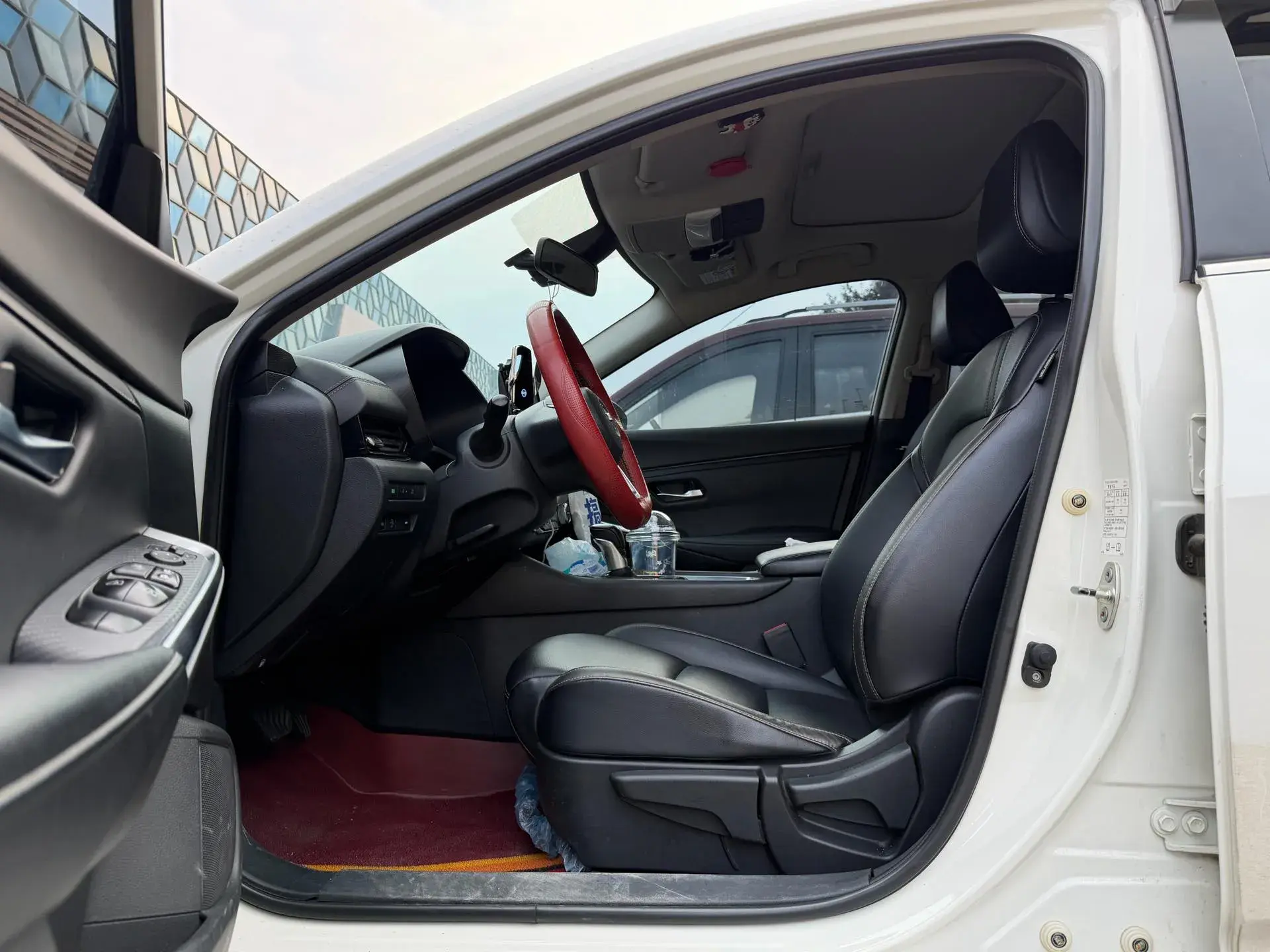 2021 NISSAN SYLPHY thumbnail 4