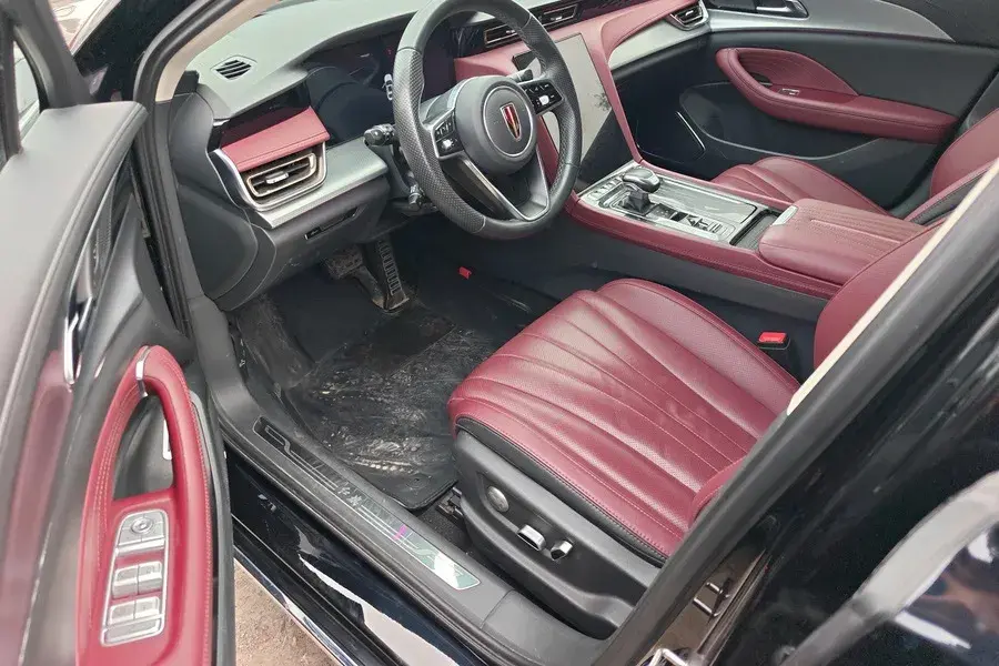 2023 HONGQI H5 thumbnail 3