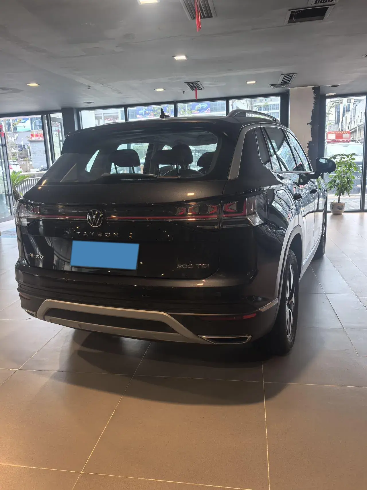 2024 VOLKSWAGEN TAYRON thumbnail 4