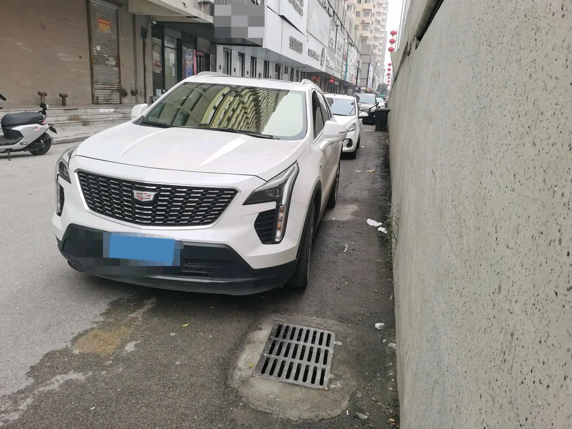 2021 CADILLAC XT4 view 1
