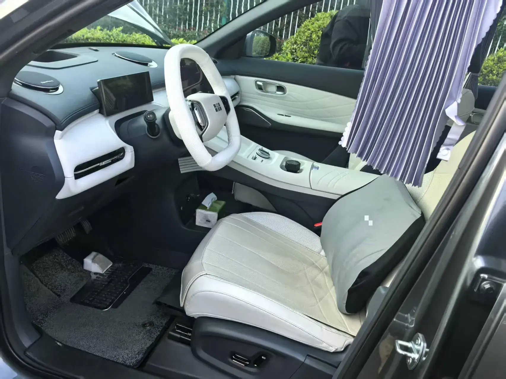 2025 GEELY GALAXY thumbnail 2