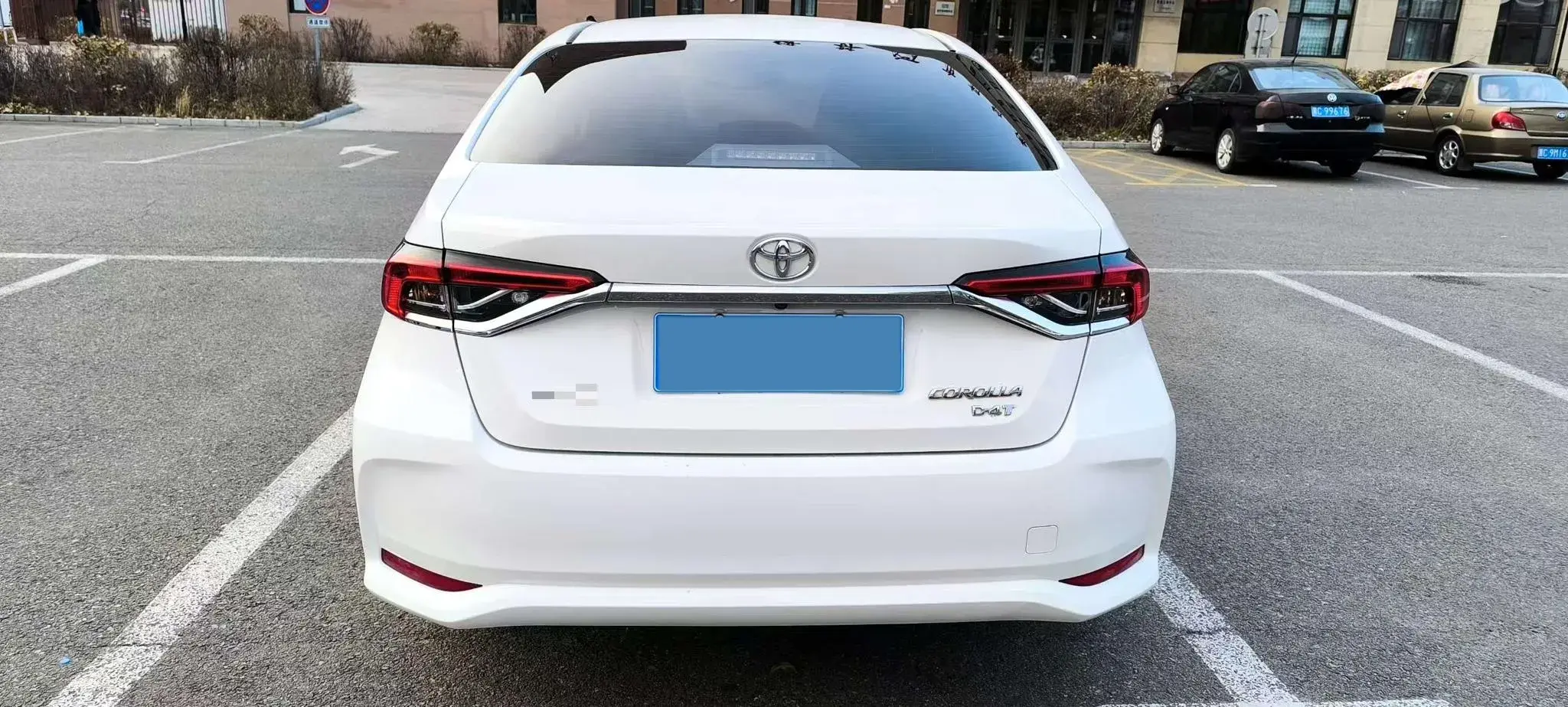 2021 TOYOTA COROLLA thumbnail 4