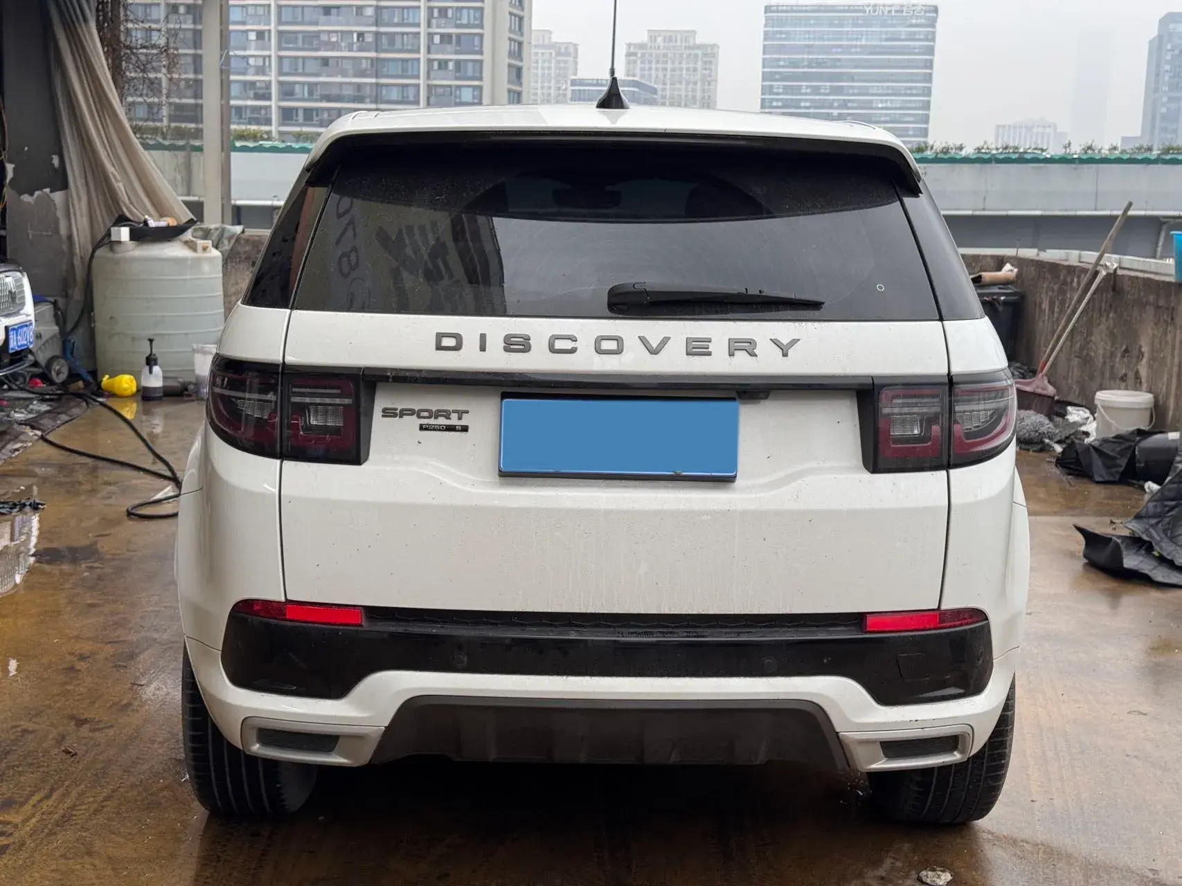 2020 LAND ROVER thumbnail 4
