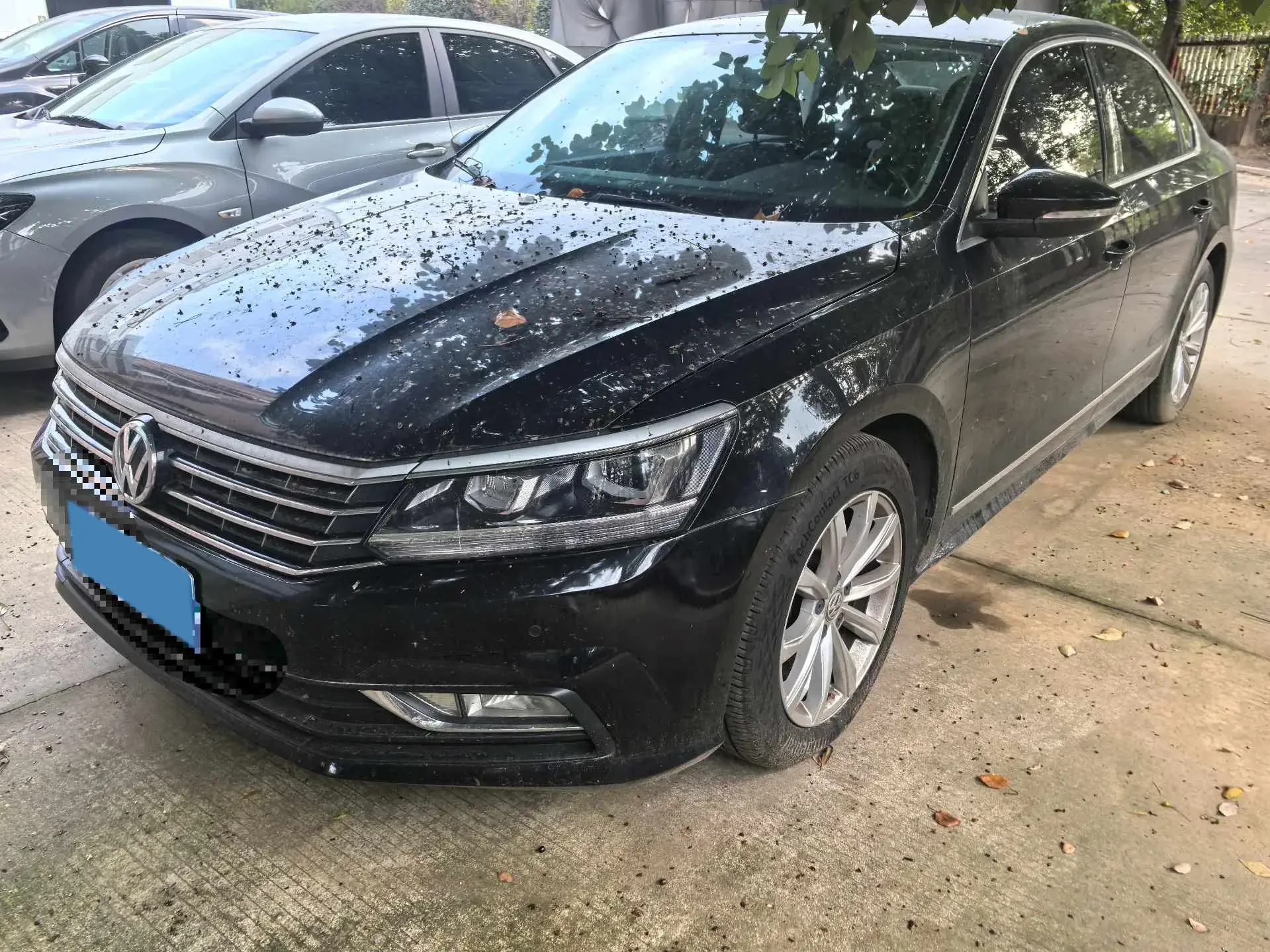 2017 VOLKSWAGEN PASSAT view 1