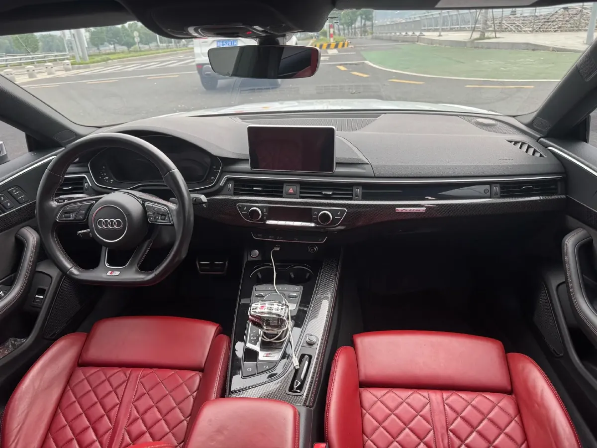 2017 Audi S5 3.0T 354HP V6 8AT,autocango,china used car exporter,china ev exporter,chinese used car exporter,chinese used ev exporter