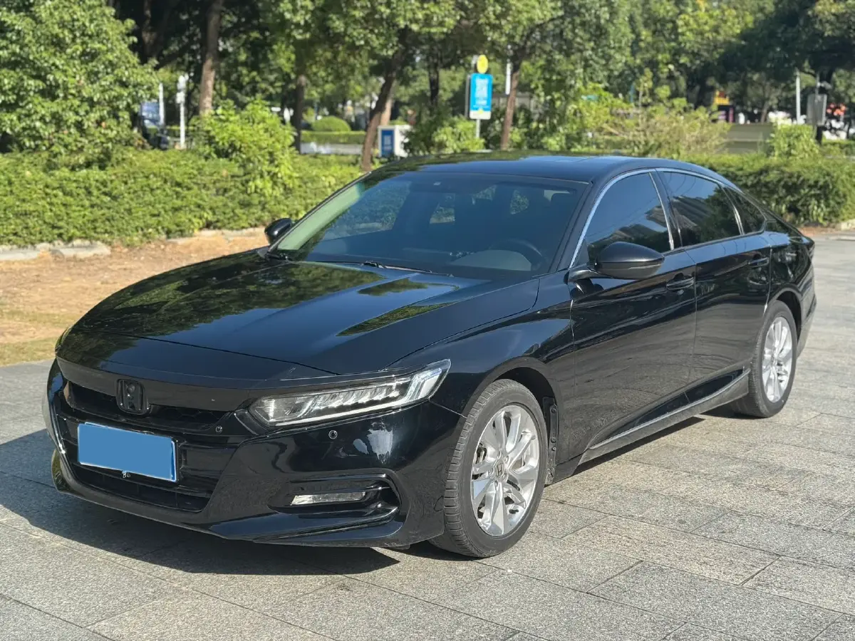 2018 Honda Accord 1.5T 194HP L4 CVT