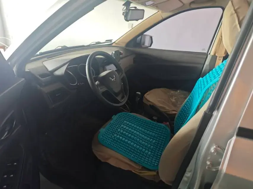 2018 WULING HONGGUANG thumbnail 4