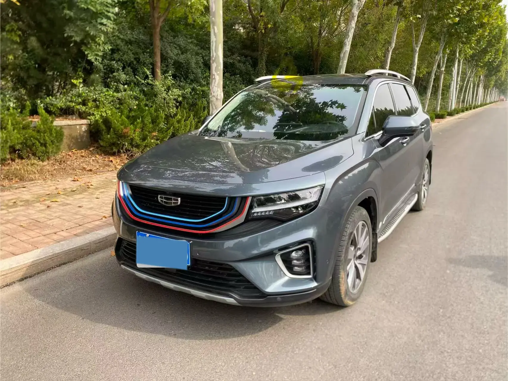2020 GEELY OKAVANGO view 1