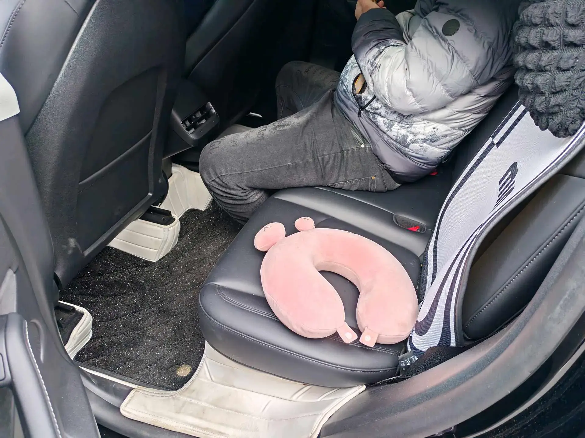 2023 TESLA MODEL thumbnail 4