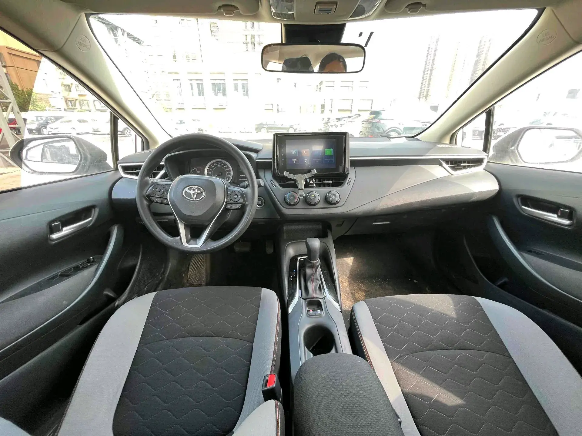 2023 TOYOTA COROLLA thumbnail 2