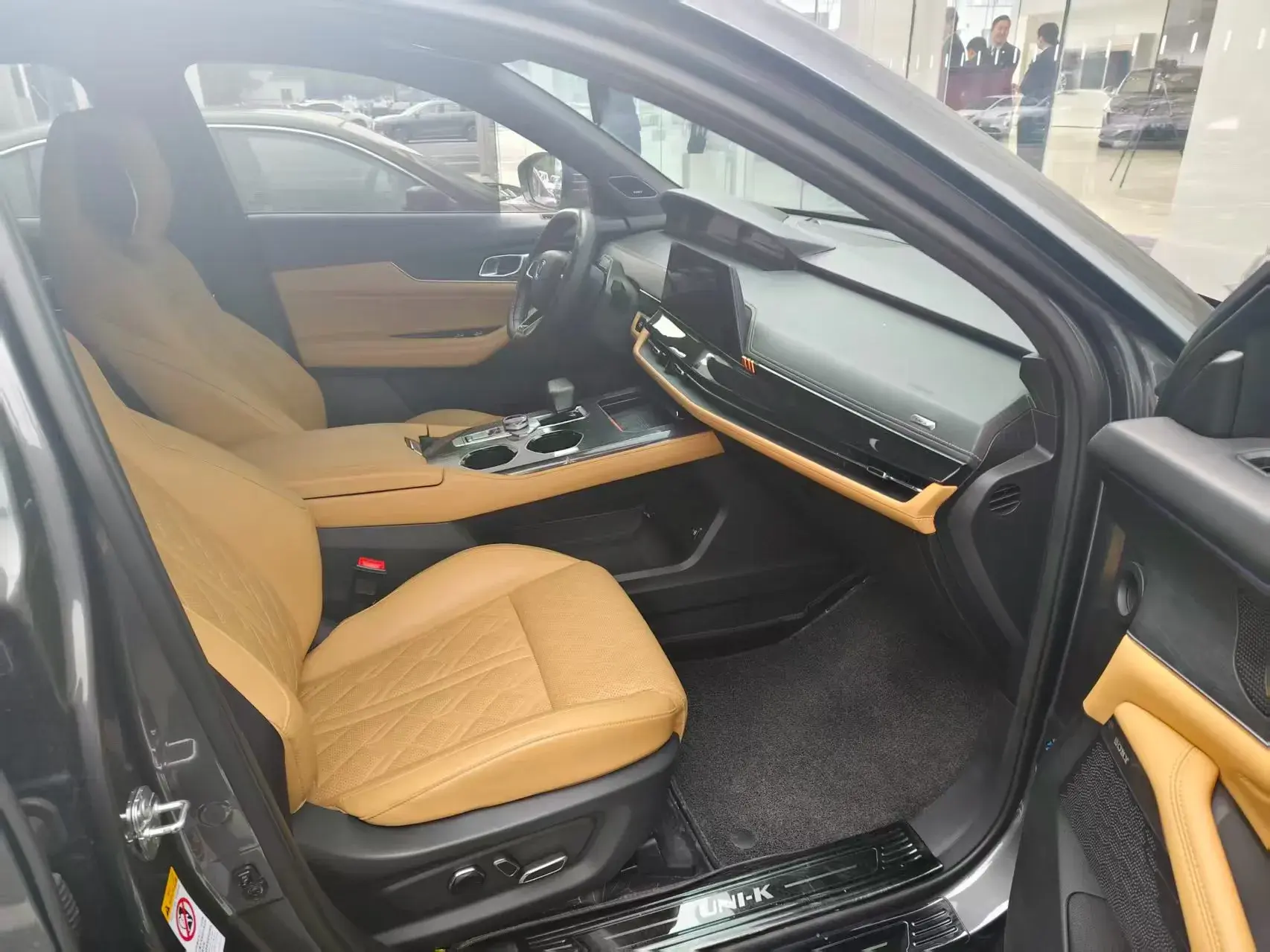 2021 CHANGAN UNI-K thumbnail 4