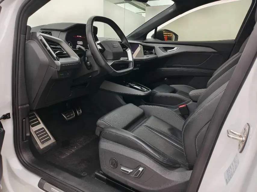 2023 Audi Q5 e-tron BEV 83.4KWH,autocango,china used car exporter,china ev exporter,chinese used car exporter,chinese used ev exporter