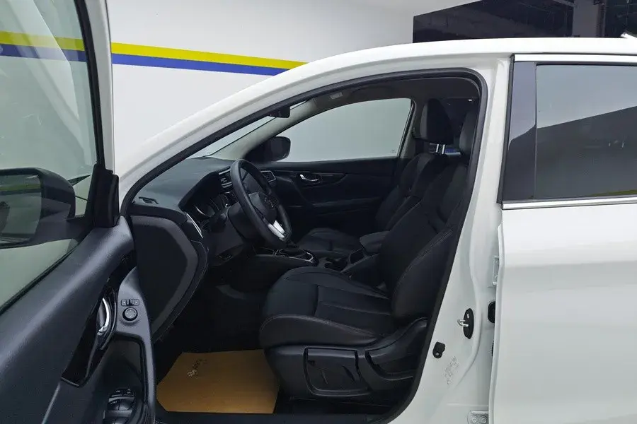 2022 NISSAN QASHQAI thumbnail 4