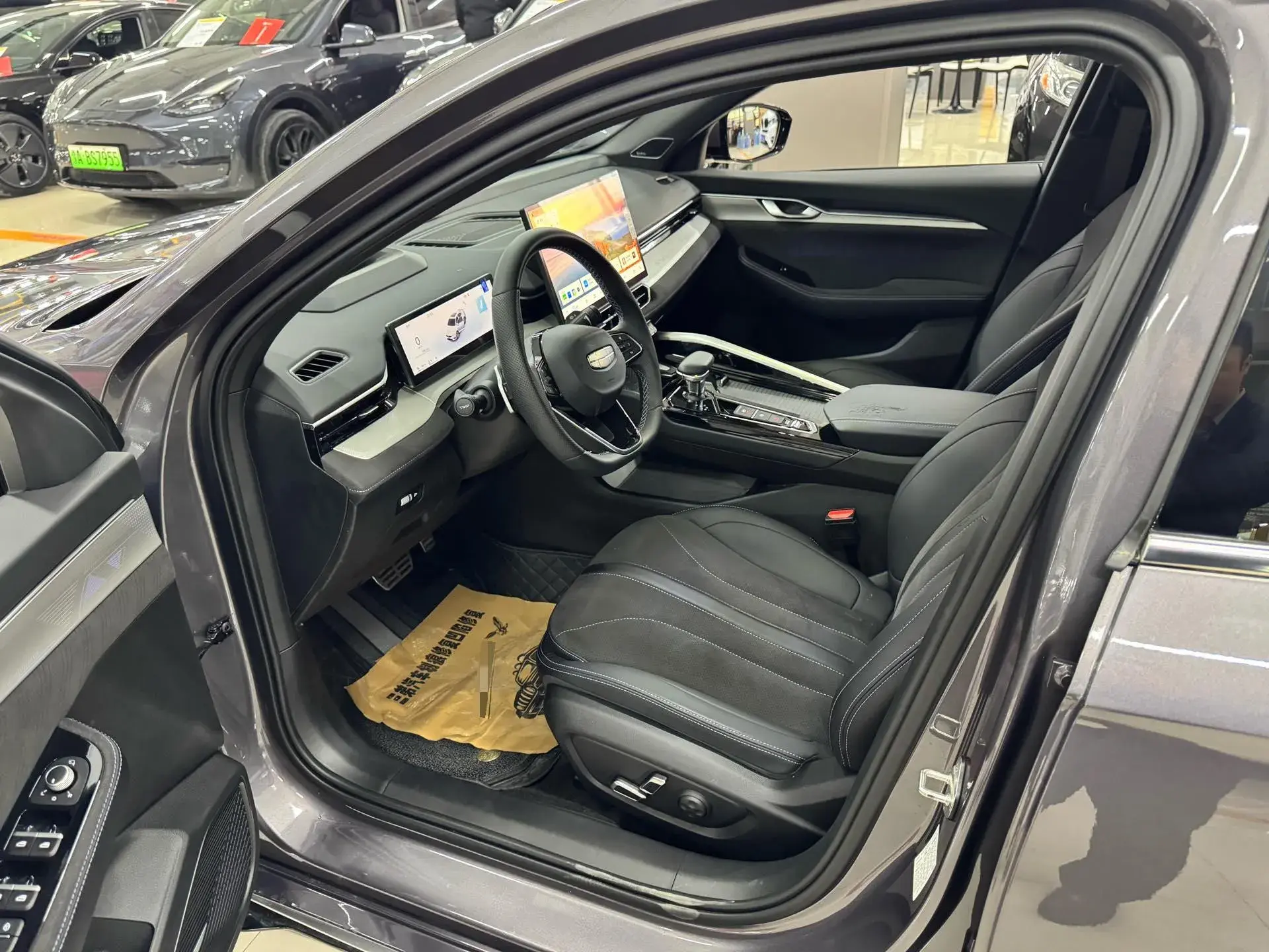 2025 GEELY PREFACE thumbnail 4