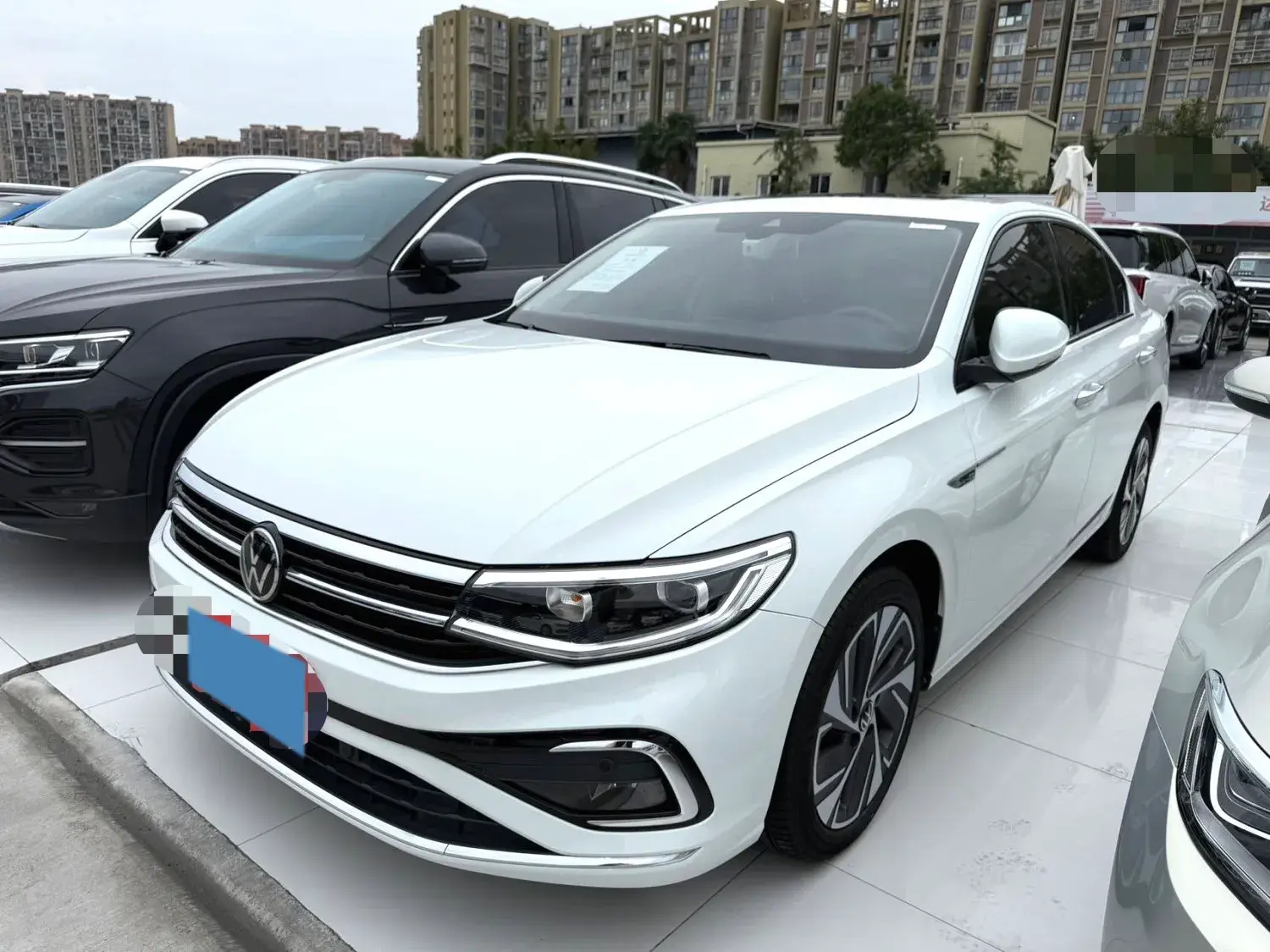 2023 VOLKSWAGEN BORA view 1