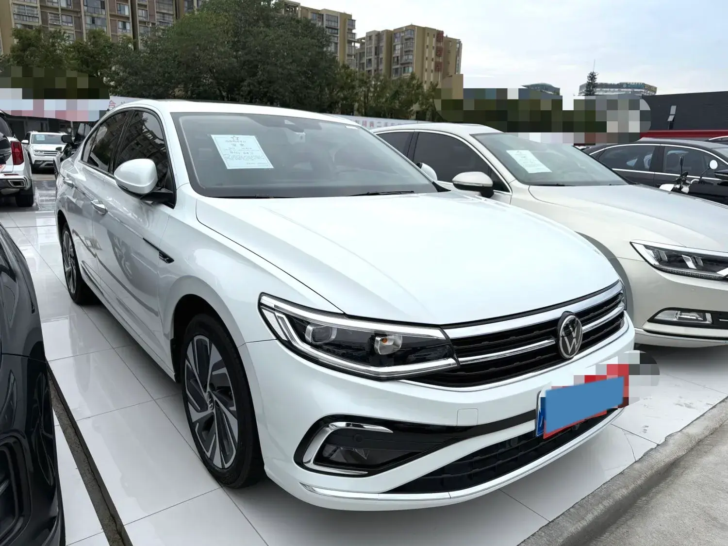 2023 VOLKSWAGEN BORA thumbnail 3