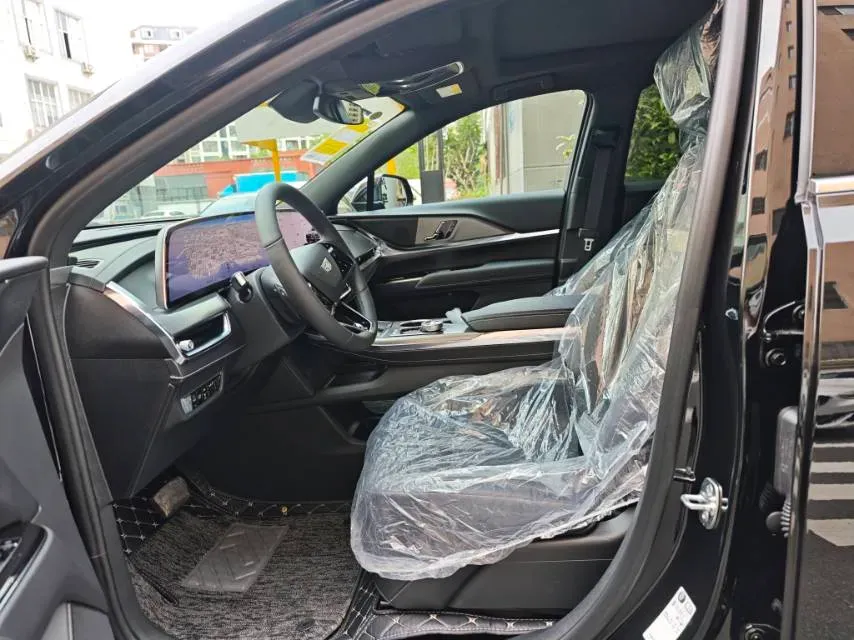 2026 Cadillac XT5 2.0T 237HP L4 9AT,autocango,china used car exporter,china ev exporter,chinese used car exporter,chinese used ev exporter