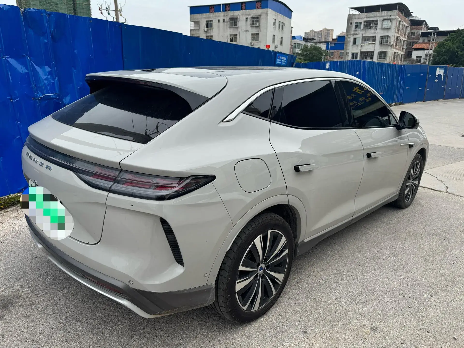 2023 DENZA N7 thumbnail 4