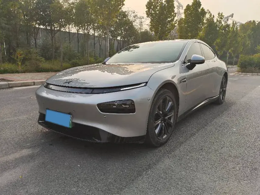 2022 XPENG P7 view 1