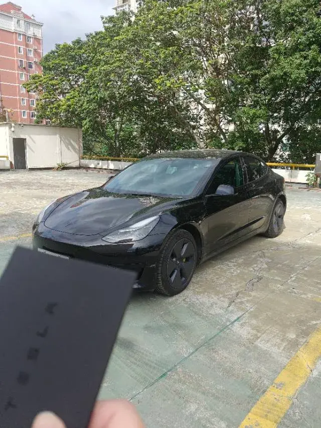2021 TESLA MODEL view 1