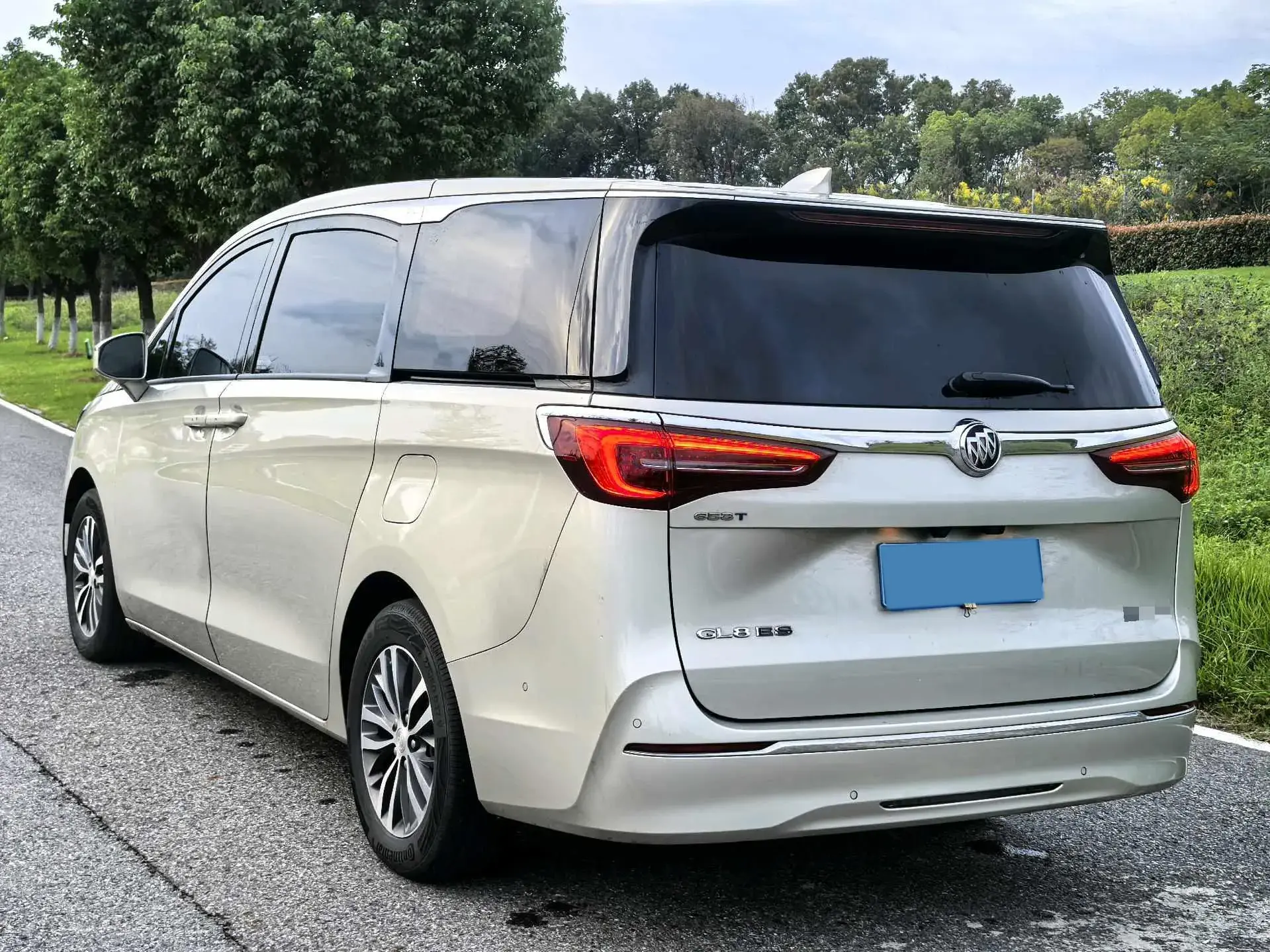 2022 BUICK GL8 thumbnail 4