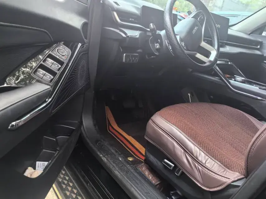 2021 HAVAL H6 thumbnail 2