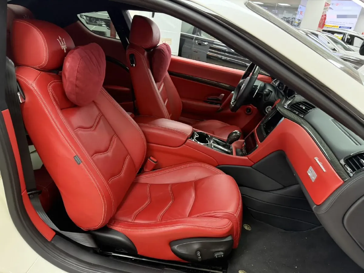 2013 Maserati GranTurismo 4.7L 460HP V8 6AT,autocango,china used car exporter,china ev exporter,chinese used car exporter,chinese used ev exporter