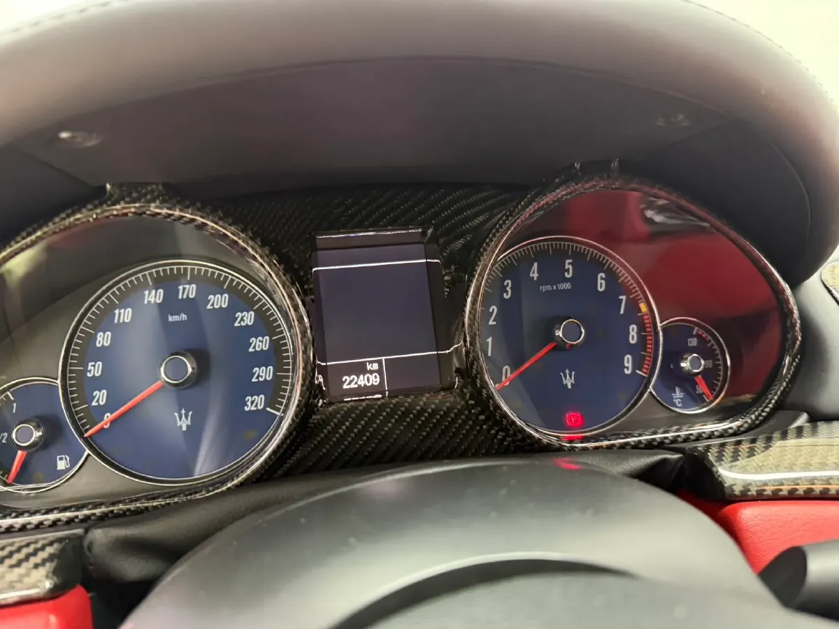 2013 Maserati GranTurismo 4.7L 460HP V8 6AT,autocango,china used car exporter,china ev exporter,chinese used car exporter,chinese used ev exporter