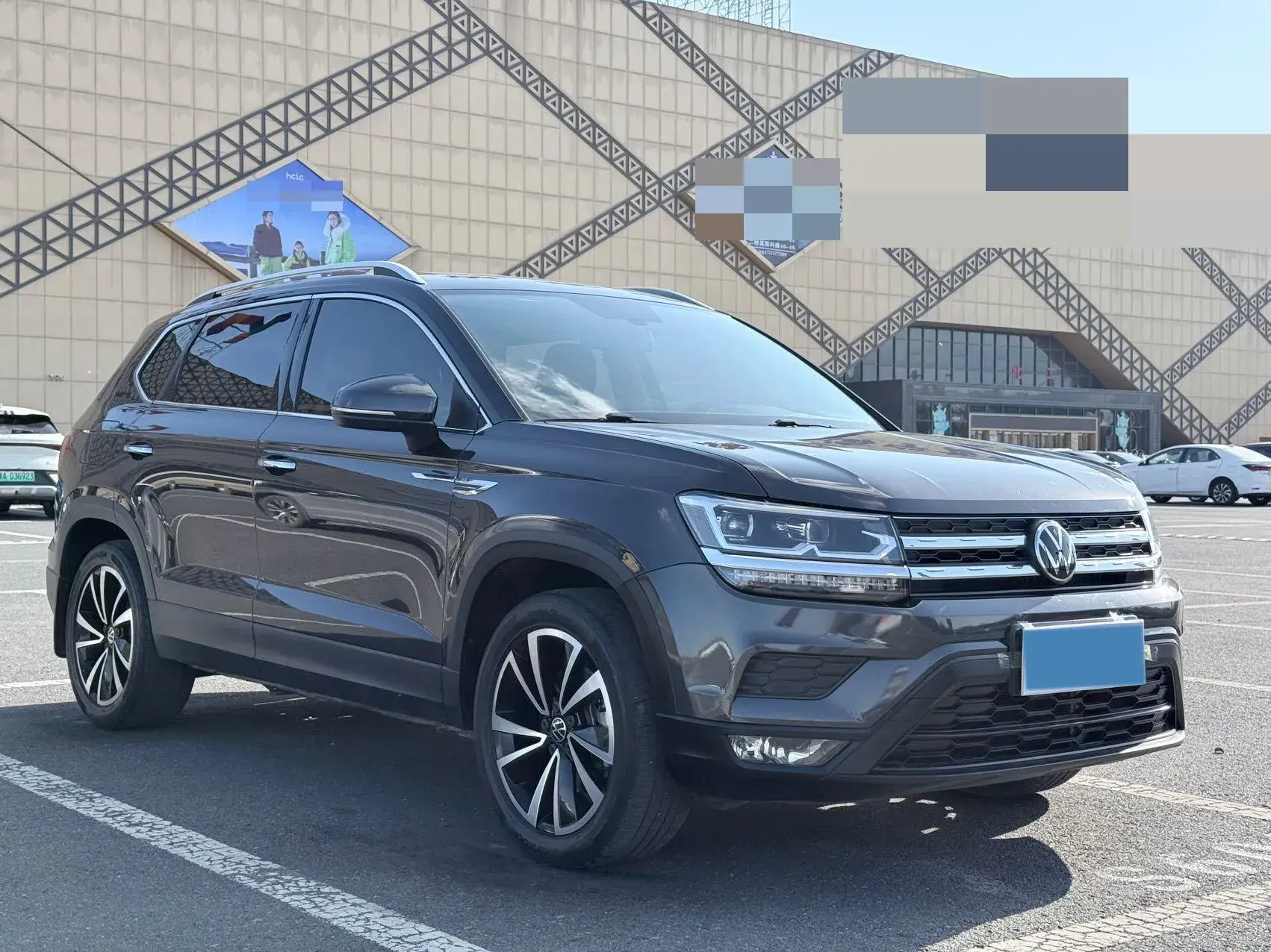 2022 VOLKSWAGEN THARU thumbnail 3