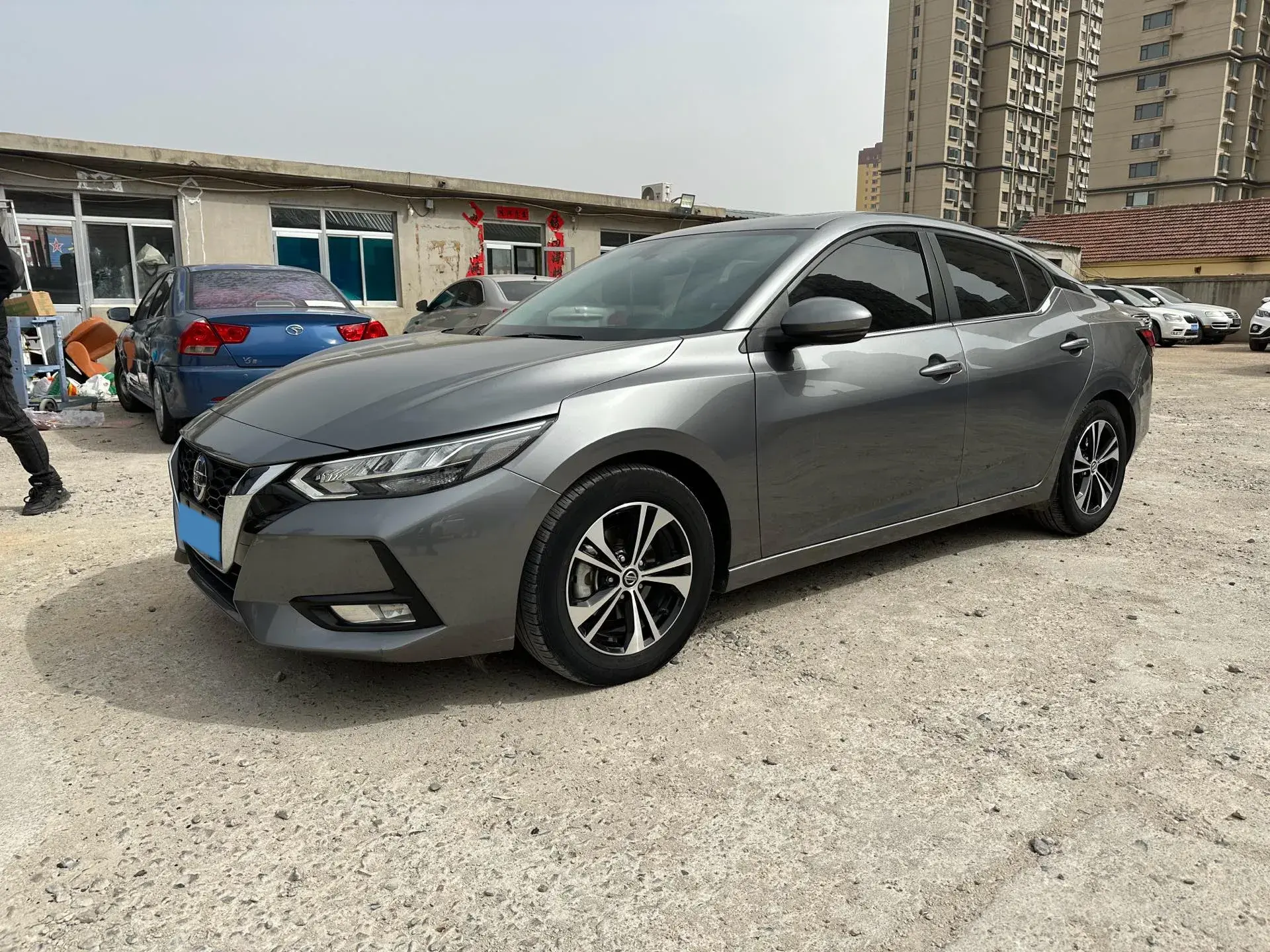 2021 NISSAN SYLPHY view 1