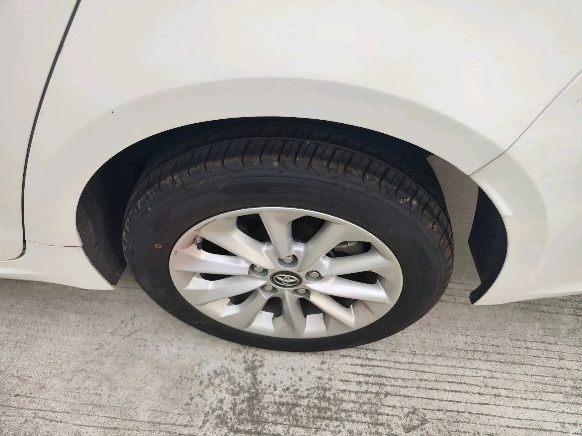 2021 TOYOTA COROLLA thumbnail 4