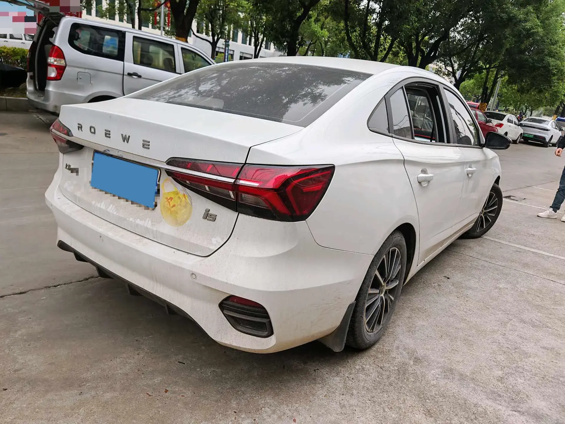2021 ROEWE I5 thumbnail 3