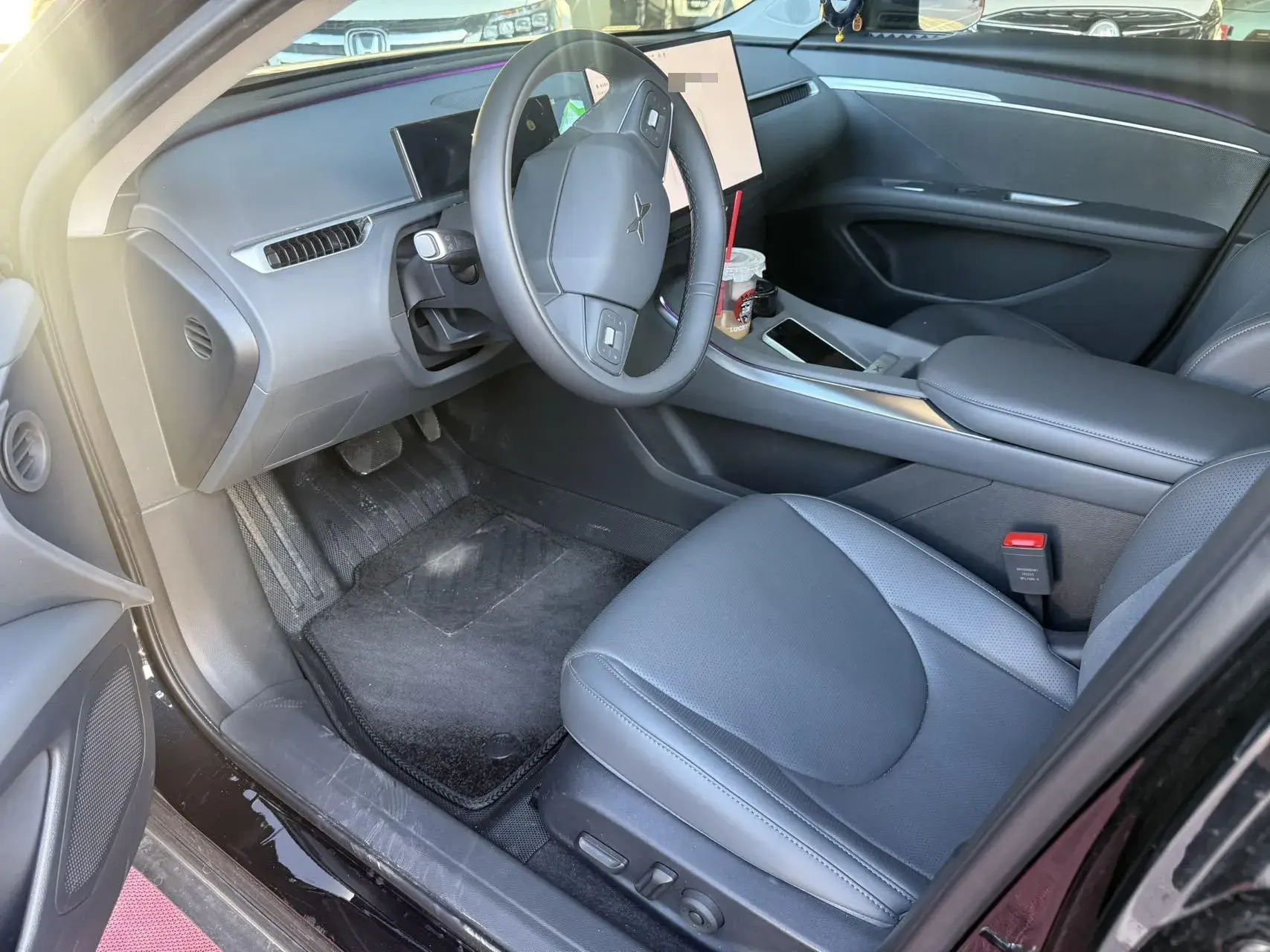 2025 XPENG MONA thumbnail 2