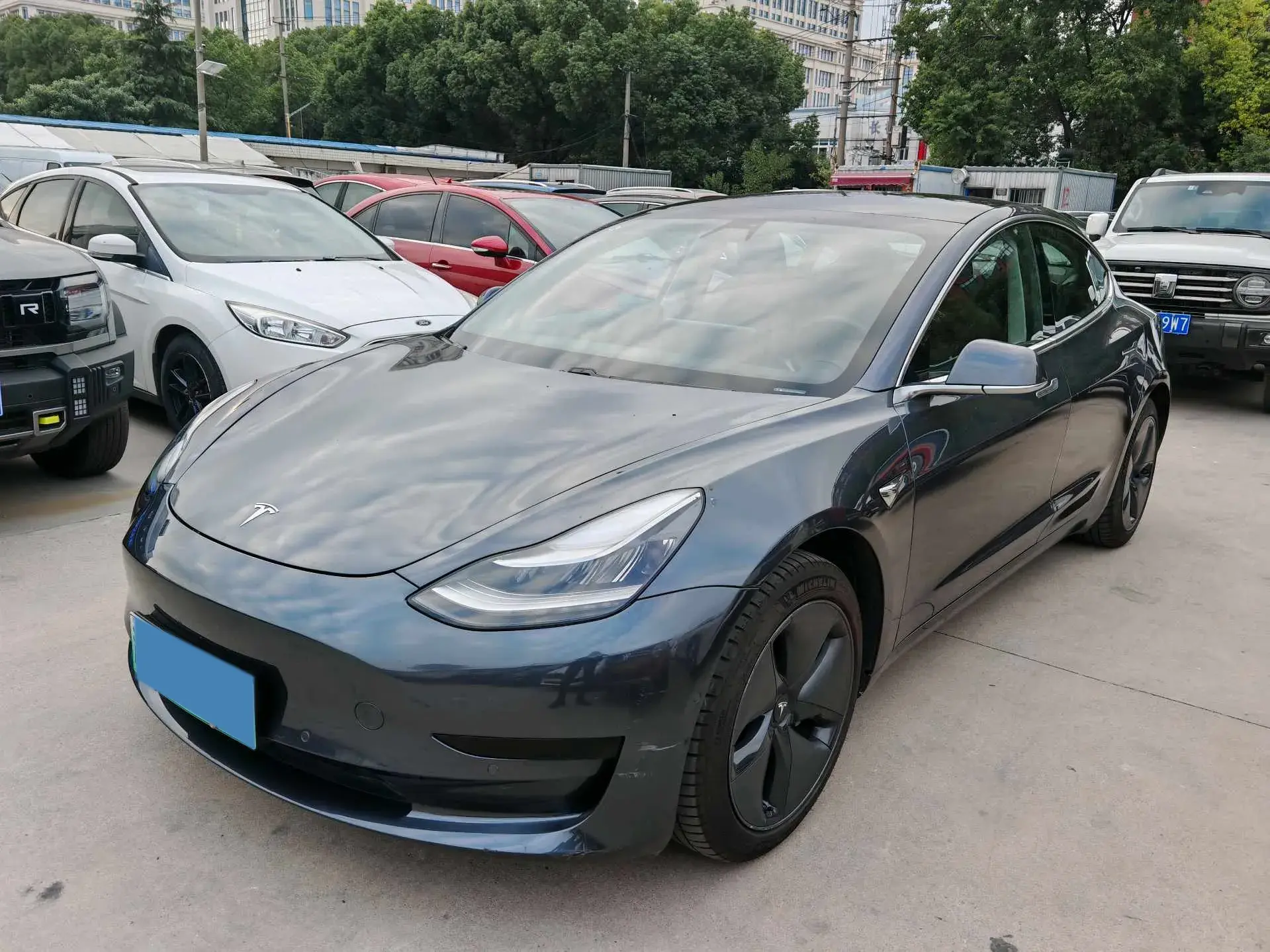 2019 TESLA MODEL view 1