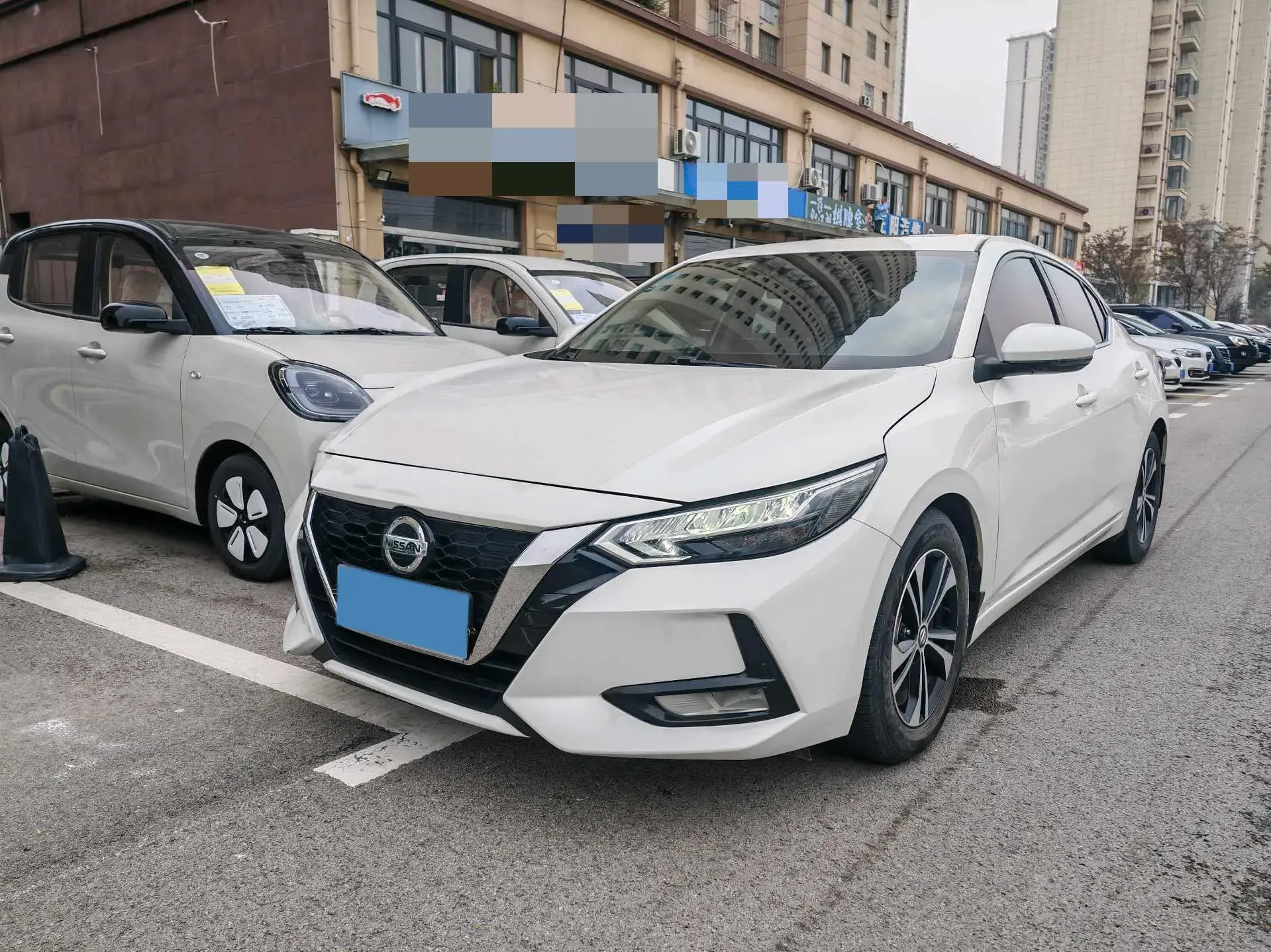 2020 NISSAN SYLPHY view 1