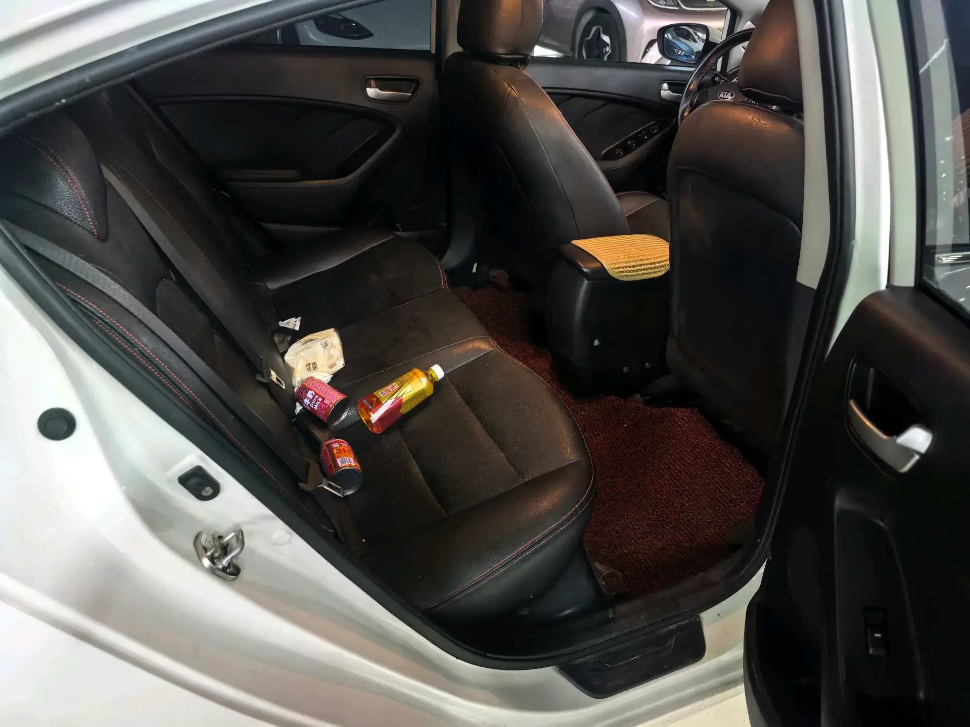 2017 KIA K3 thumbnail 4