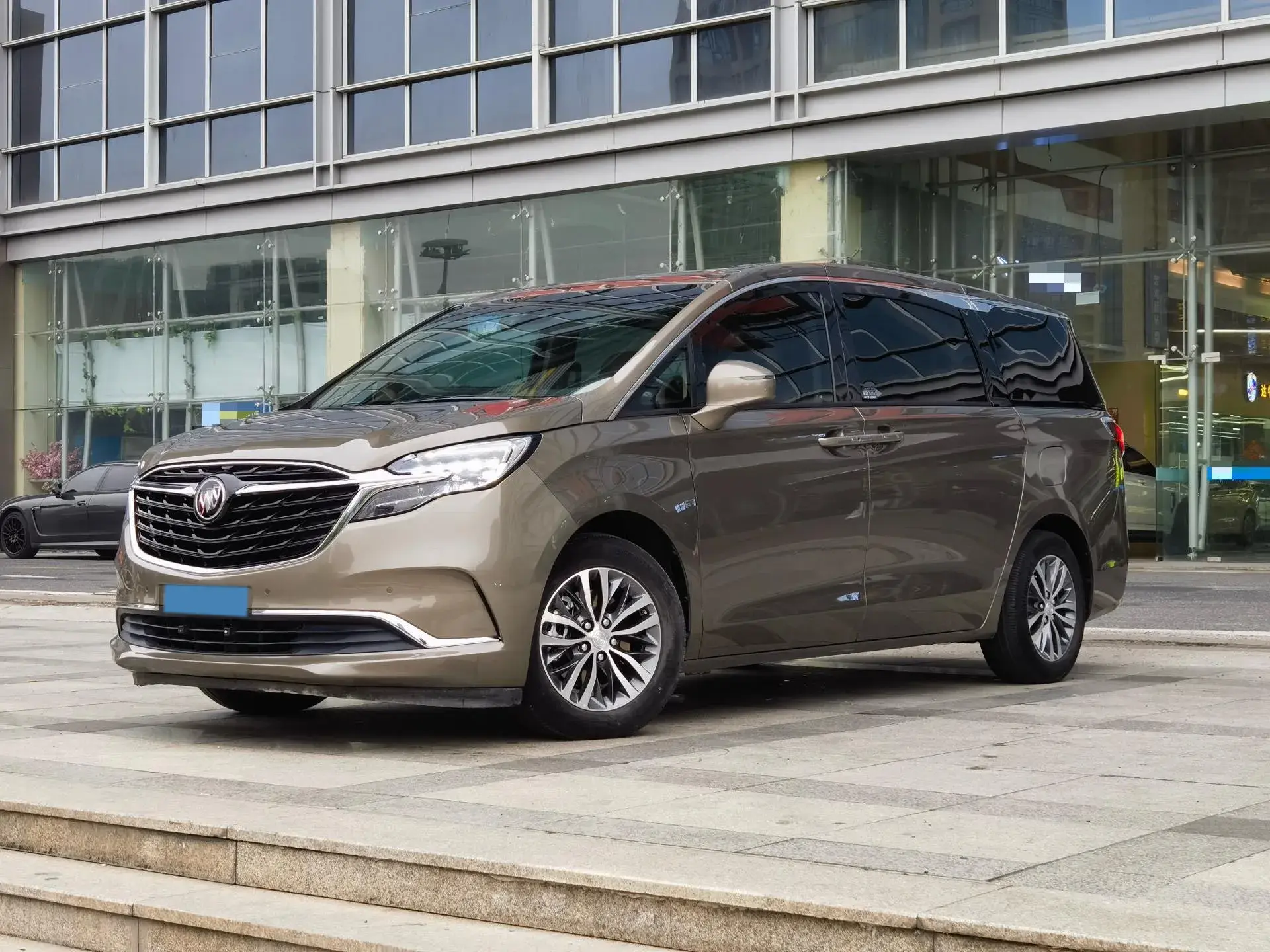 2020 BUICK GL8 view 1