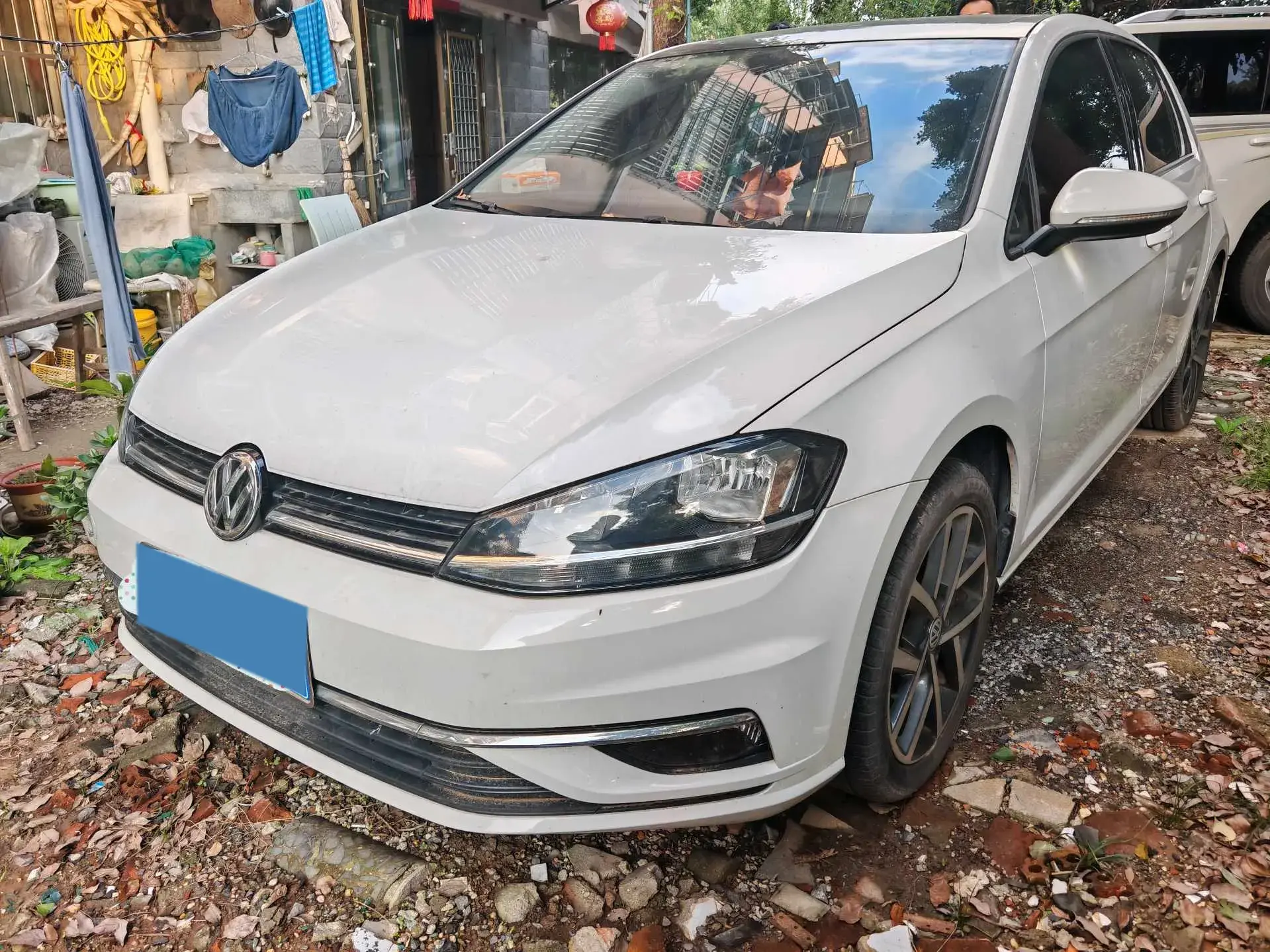 2020 VOLKSWAGEN GOLF view 1