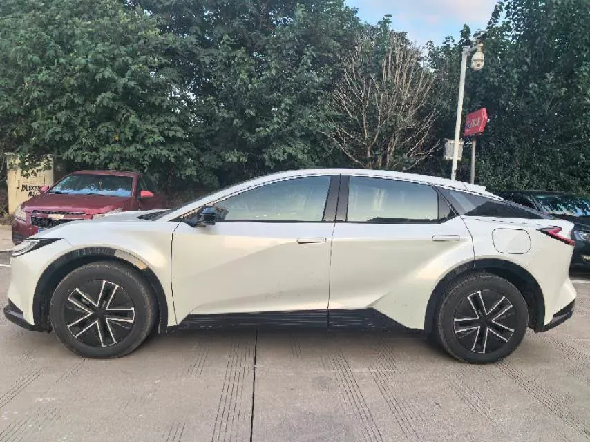 2025 Toyota bZ5 BEV,autocango,china used car exporter,china ev exporter,chinese used car exporter,chinese used ev exporter
