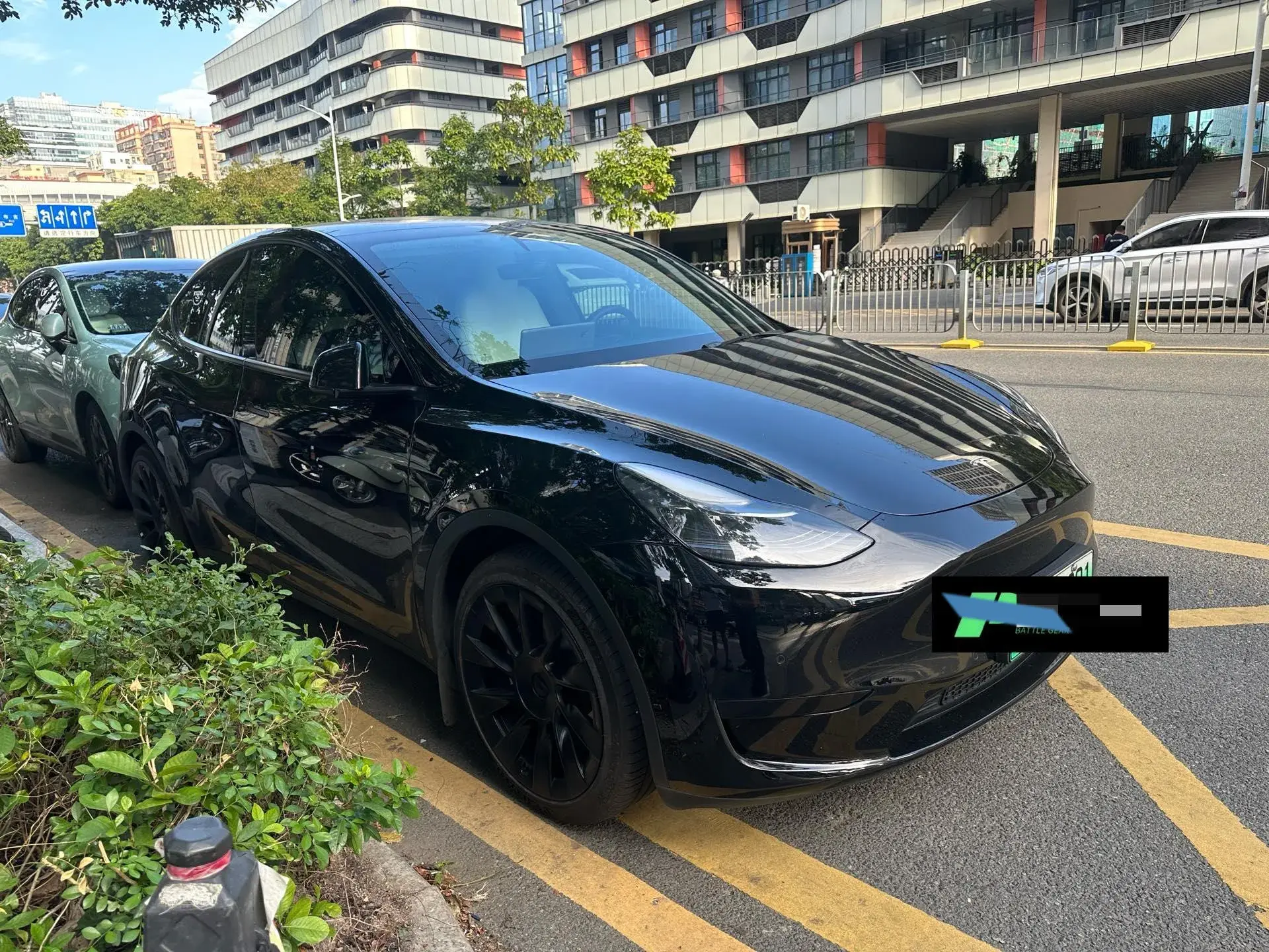 2022 TESLA MODEL thumbnail 2