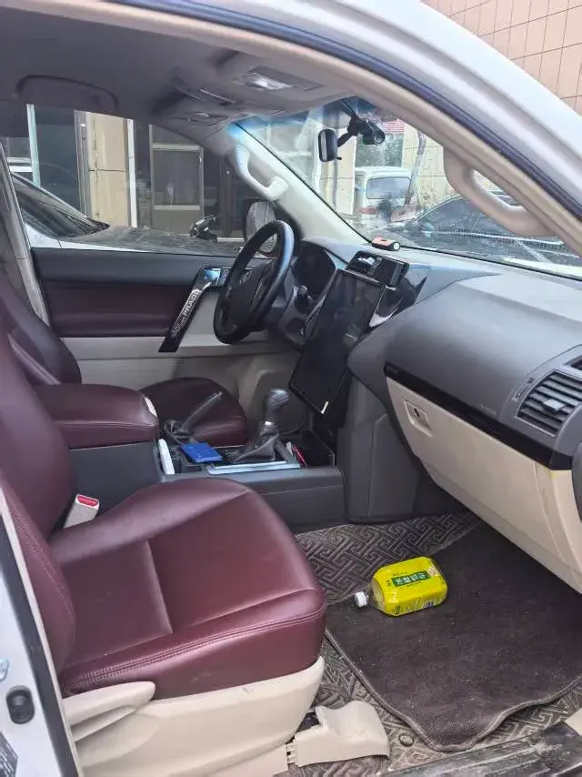 2019 TOYOTA LAND thumbnail 3