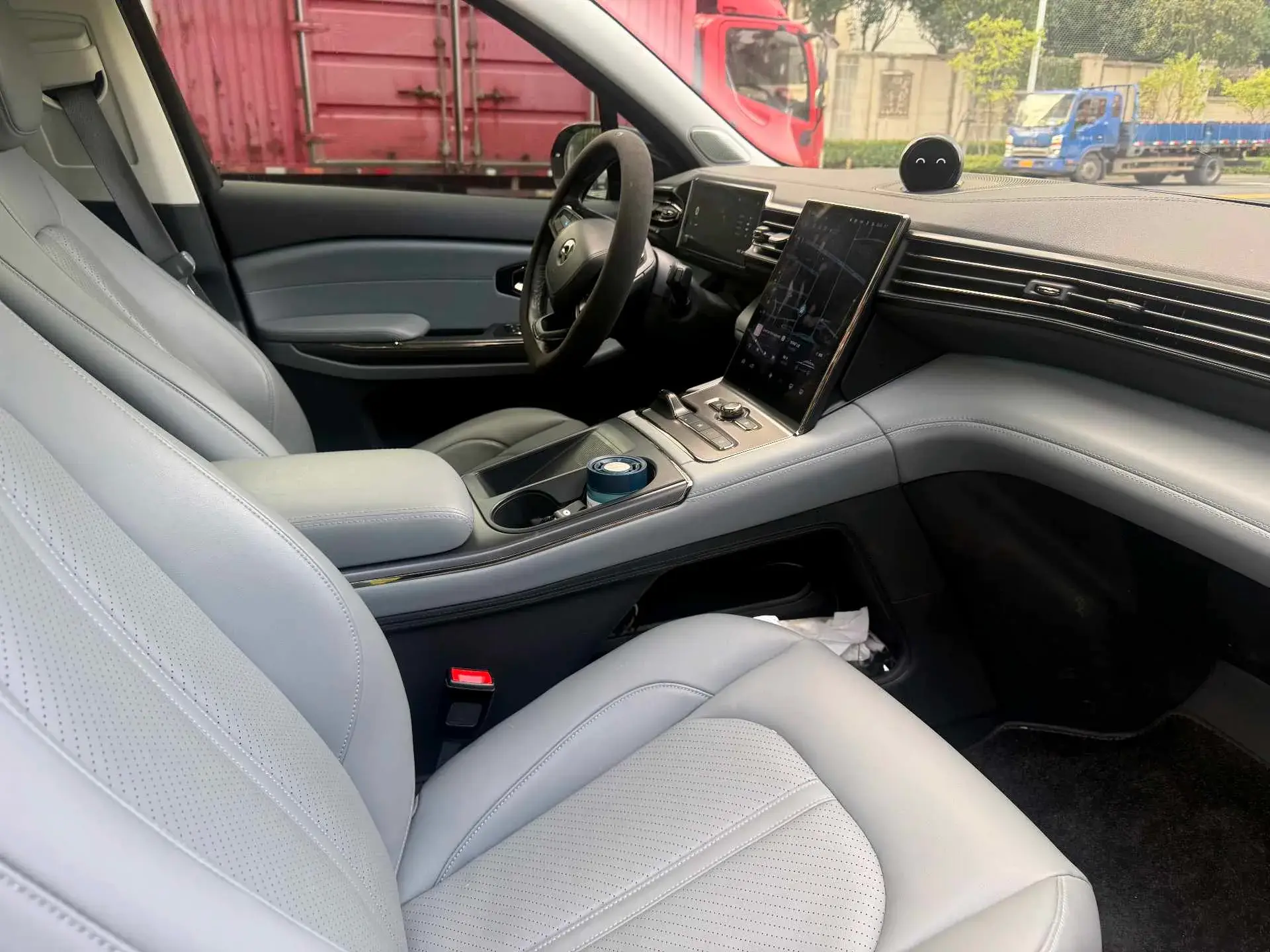 2020 NIO ES6 thumbnail 4