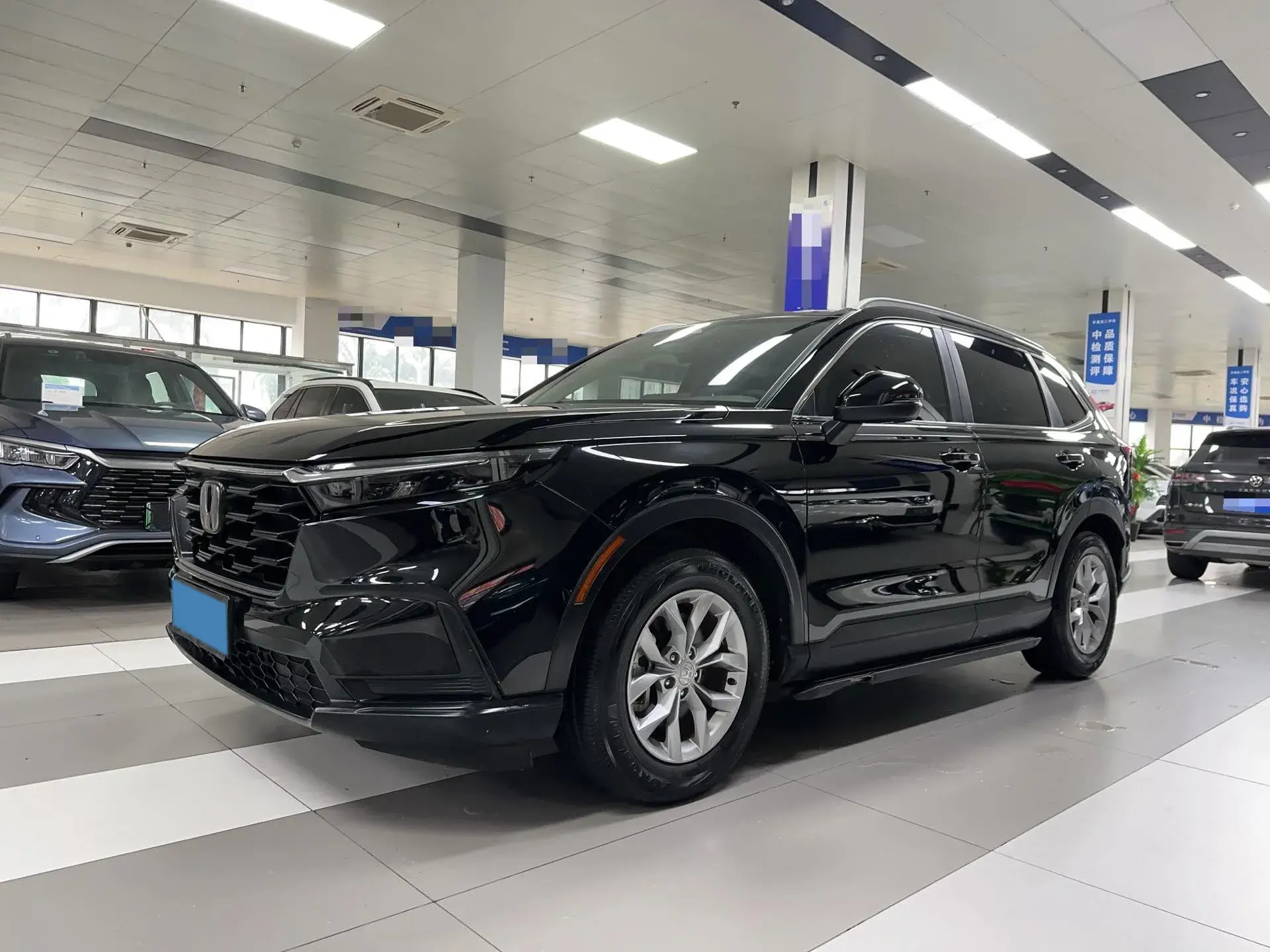 2023 HONDA CR-V view 1